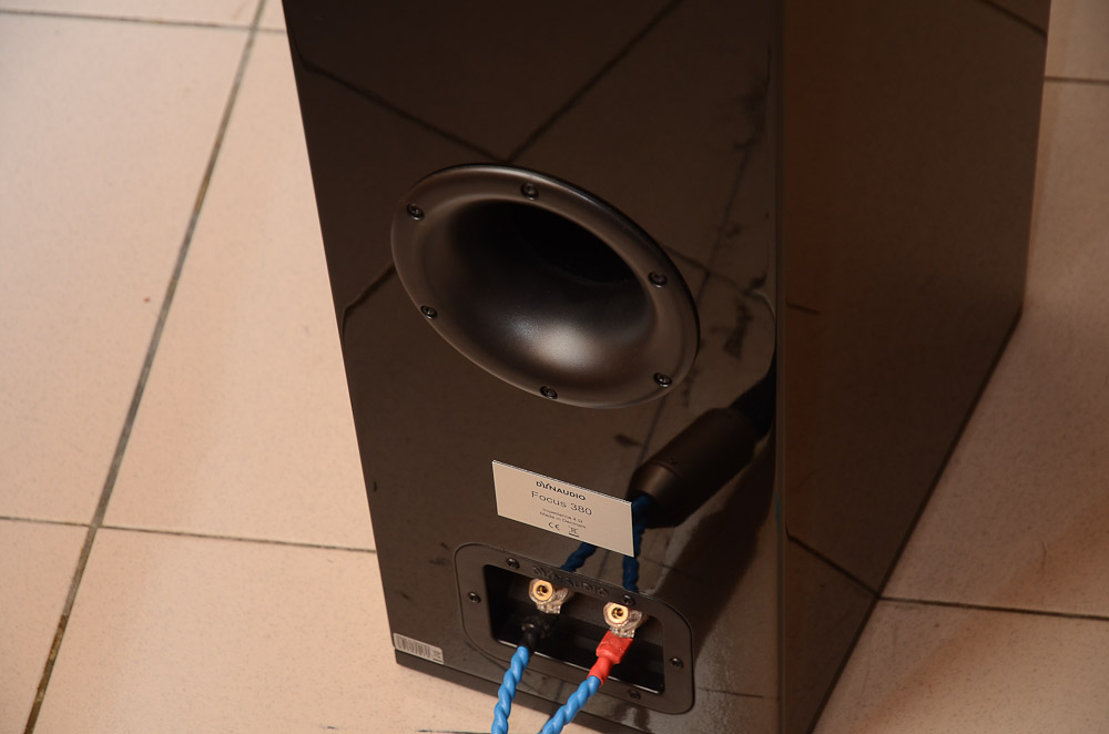 dynaudio_focus380_04.jpg