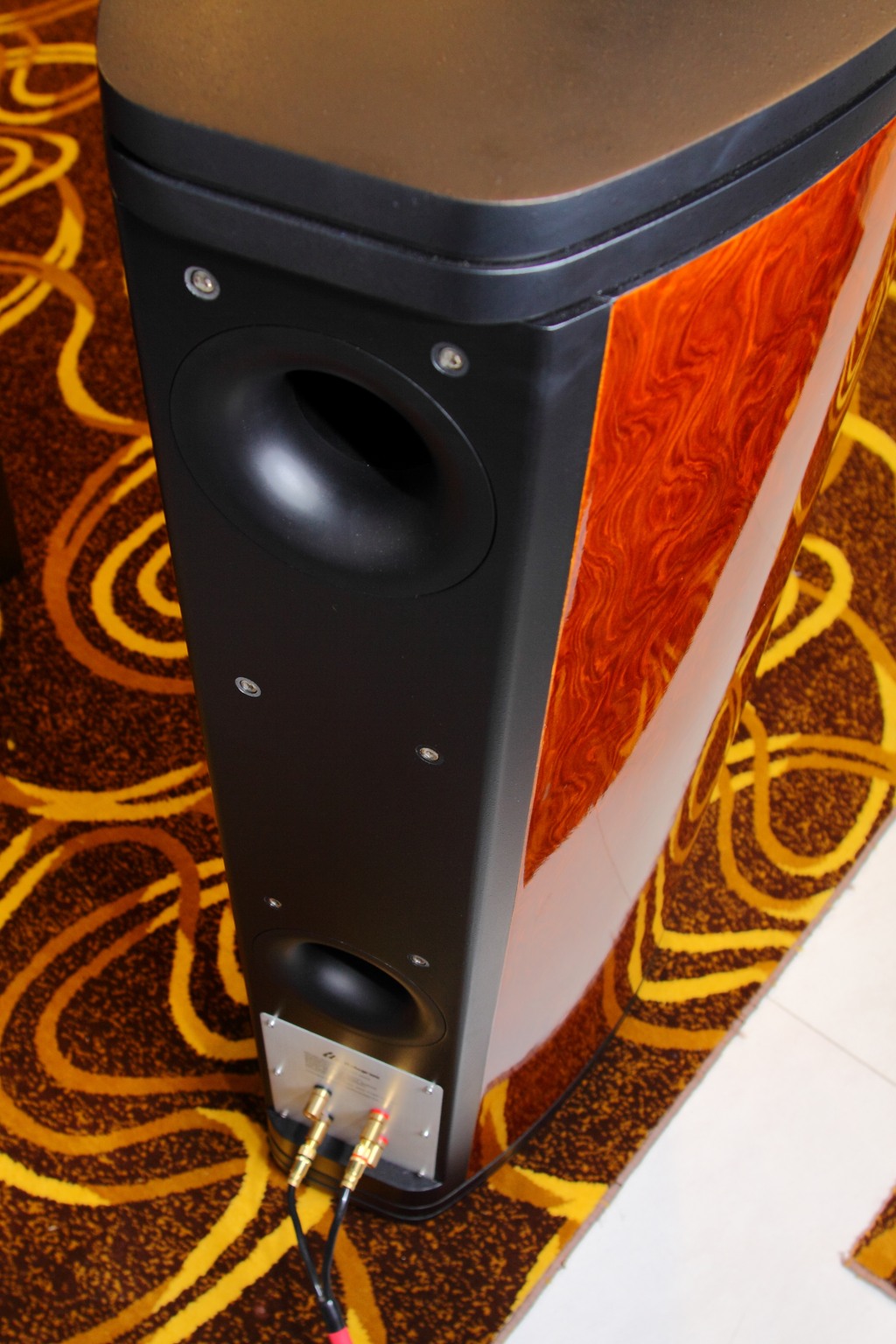 Hologram F468 07.jpg