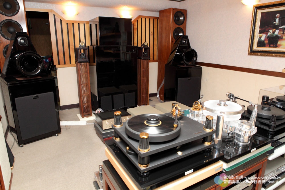 1213BURMESTER04.JPG