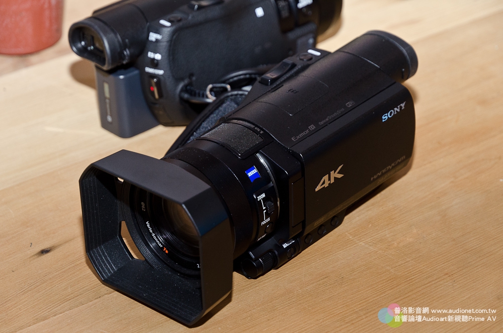 SONY FDR-AX100_05.JPG