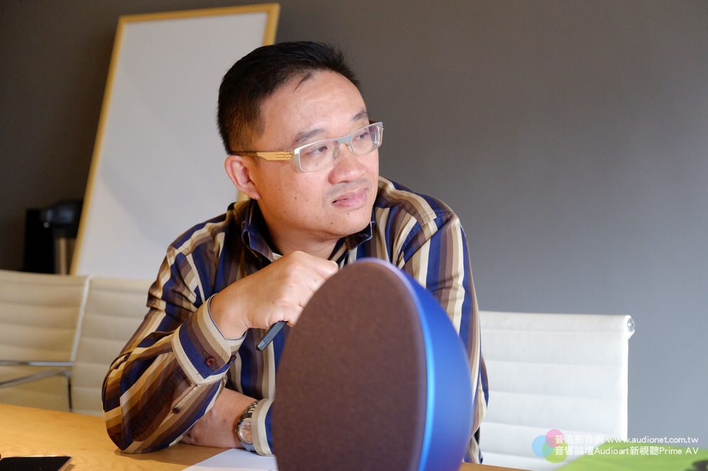  KEF_02.jpg  