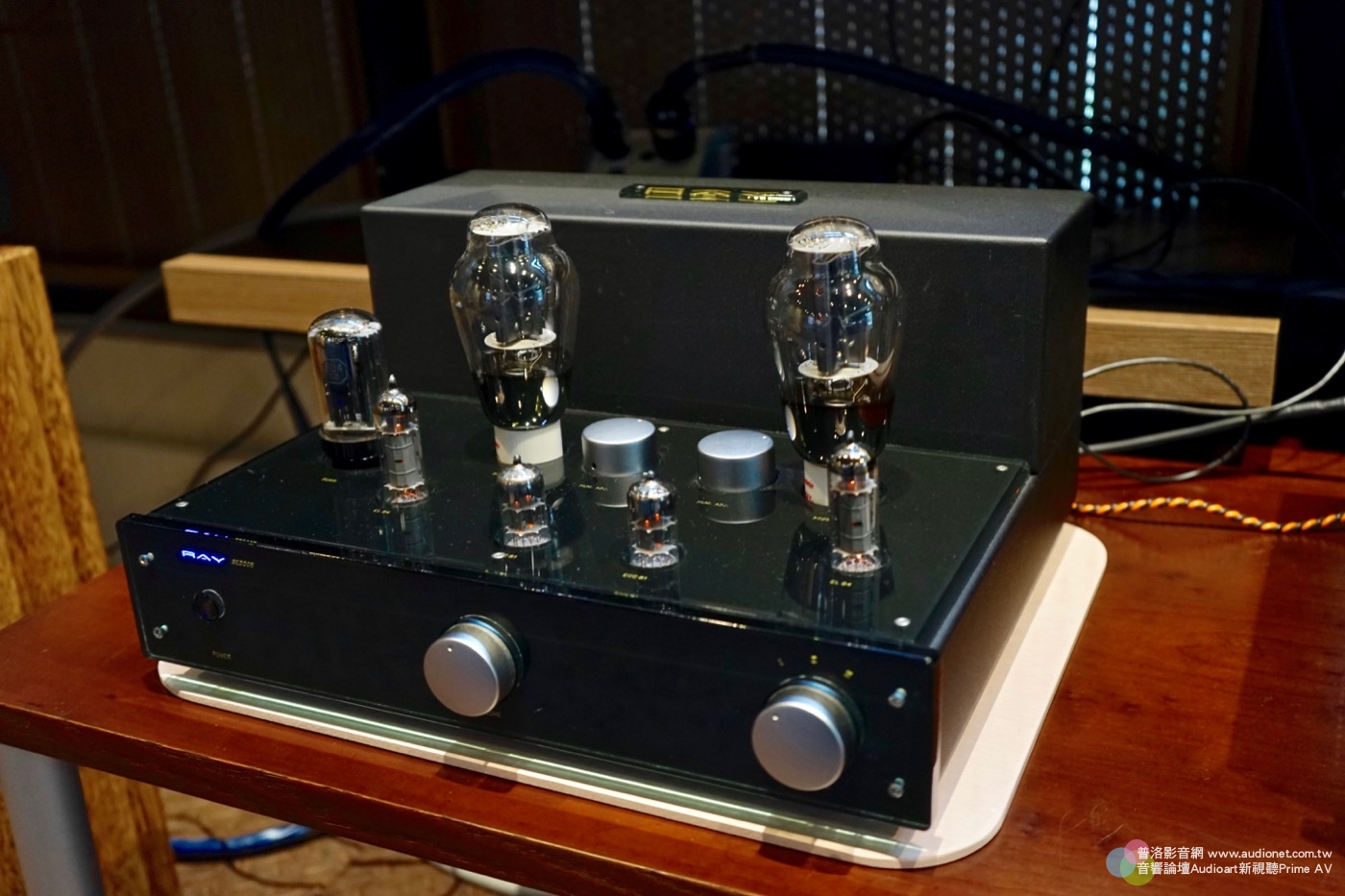 新憩地音樂展演：Spendor SP200