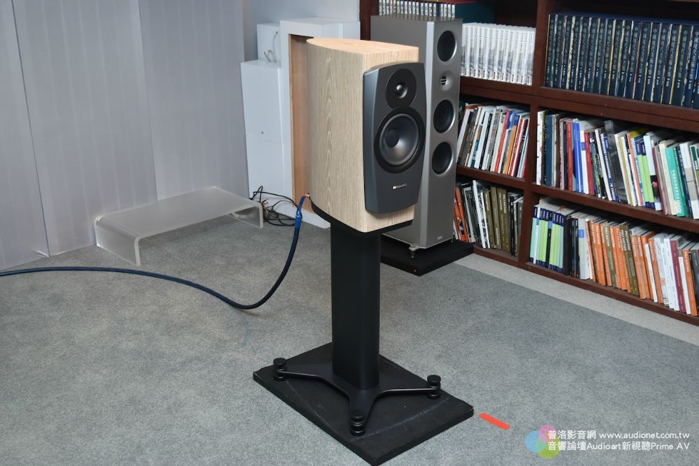 dynaudio confidence20