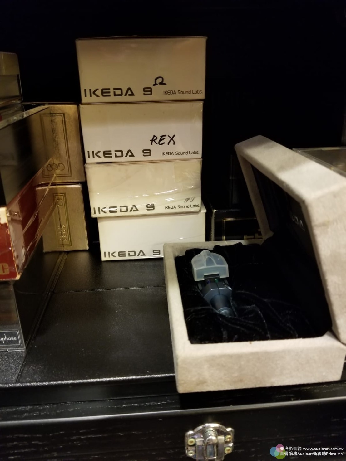 將軍炫耀的不是財富，而是對音響的狂熱與追求Hi End的精神