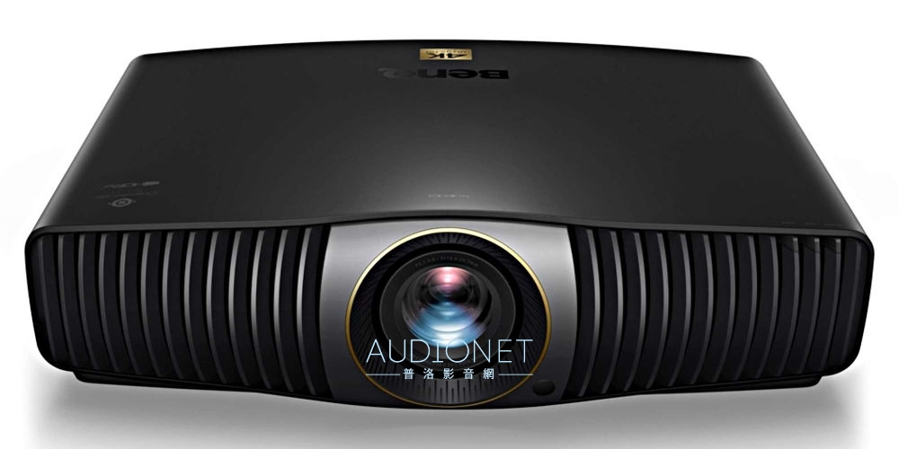 【評測】BenQ W5800：原廠調校功能升級，色彩又廣又準！