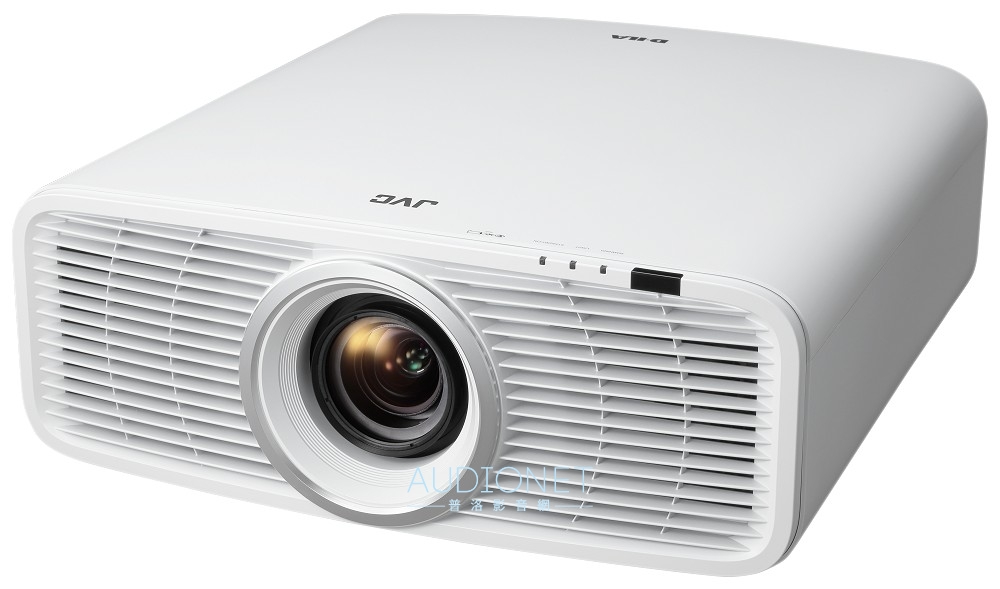 JVC DLA-NZ700 評測：體型最小、性能最高的真實4K投影機