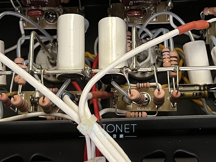 好聽又超值的全真空管唱放，PrimaLuna EVO 100 Tube Phono Preamplifier